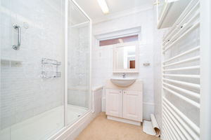 SHOWER ROOM- click for photo gallery